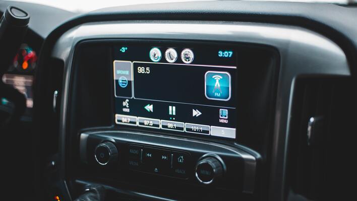 What makes a good car stereo