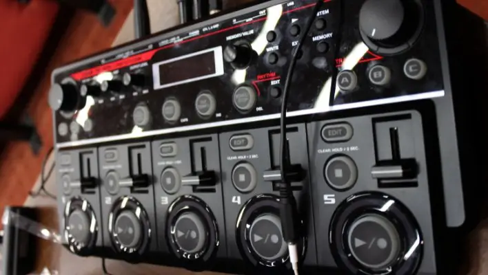Modern Audio Mixer